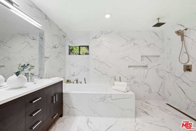 3629 Corinth Avenue, Los Angeles, CA 90066