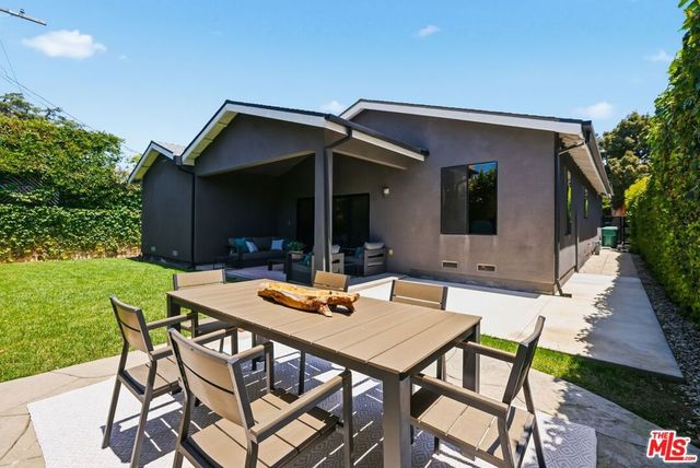 3629 Corinth Avenue, Los Angeles, CA 90066