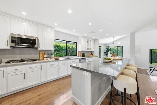 3629 Corinth Avenue, Los Angeles, CA 90066