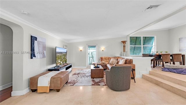623 NE 17th Way, Fort Lauderdale, FL 33304