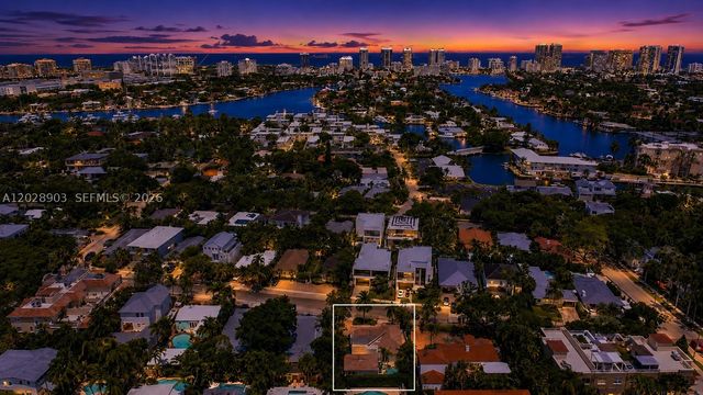 623 NE 17th Way, Fort Lauderdale, FL 33304