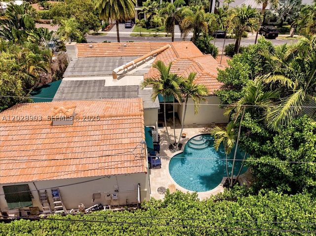 623 NE 17th Way, Fort Lauderdale, FL 33304