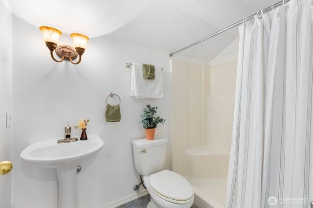 20919 SE 202nd Street, Renton, WA 98058
