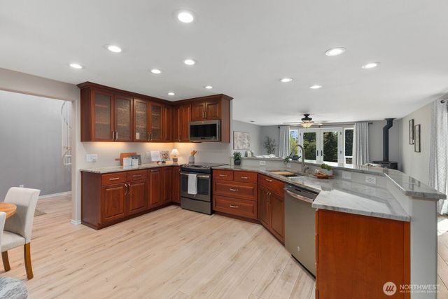 20919 SE 202nd Street, Renton, WA 98058
