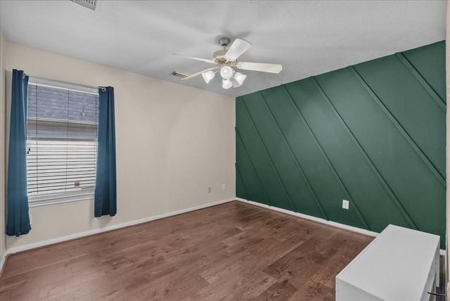 3703 Wild Oak Drive, Pearland, TX 77581