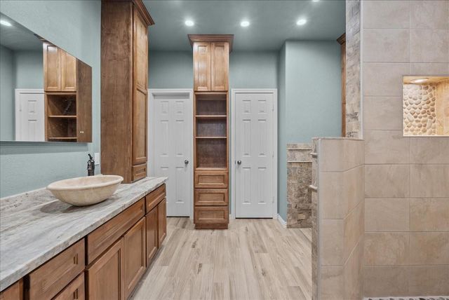 3703 Wild Oak Drive, Pearland, TX 77581