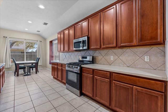 3703 Wild Oak Drive, Pearland, TX 77581