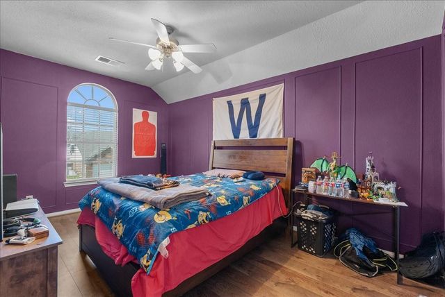 3703 Wild Oak Drive, Pearland, TX 77581