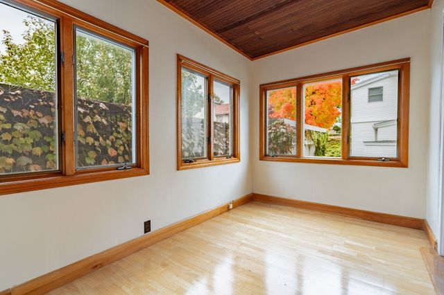 35 Rossmere 1, Newton, MA 02460