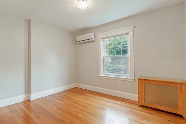 35 Rossmere 1, Newton, MA 02460