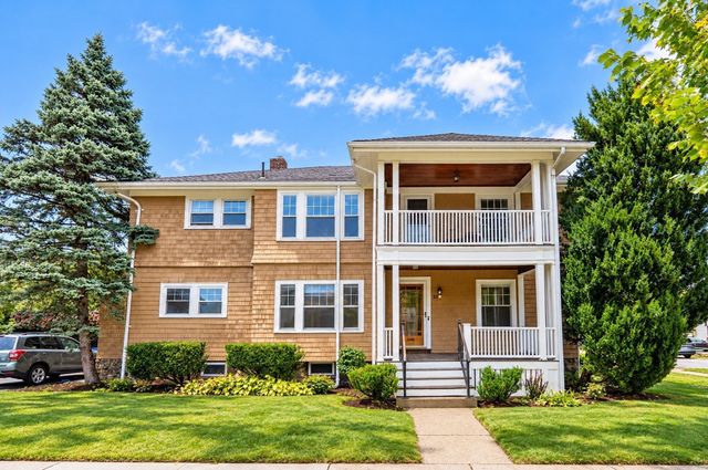 35 Rossmere 1, Newton, MA 02460