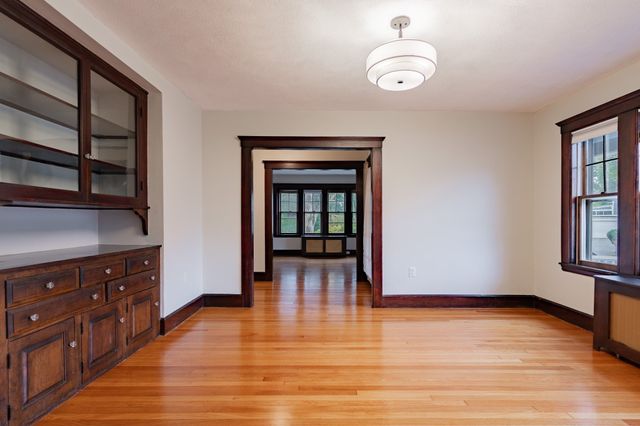 35 Rossmere 1, Newton, MA 02460
