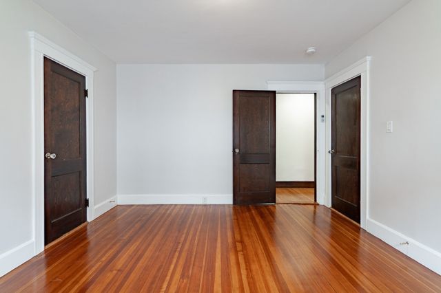 35 Rossmere 1, Newton, MA 02460