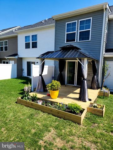 44 SCRUB PINE CT, Bunker Hill, WV 25413