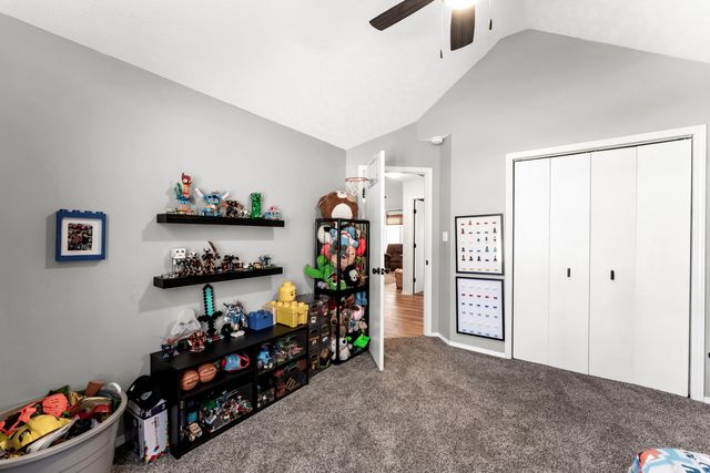 1963 S Oakview Lane, Nixa, MO 65714