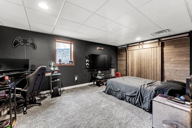 1963 S Oakview Lane, Nixa, MO 65714