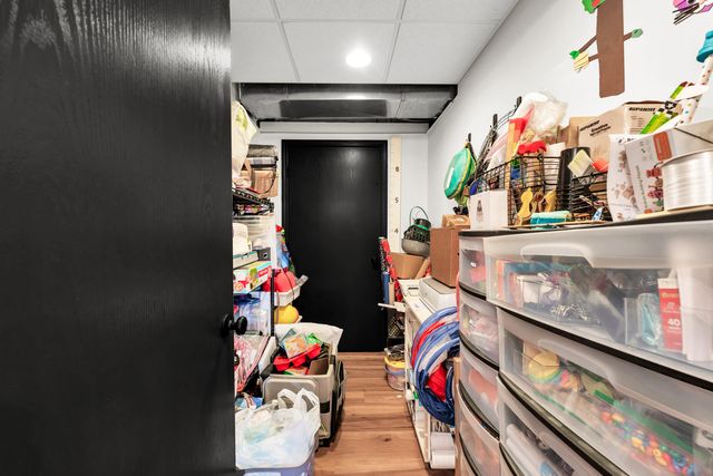 1963 S Oakview Lane, Nixa, MO 65714