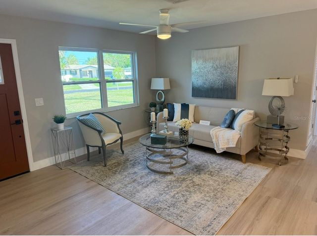 4427 HUNTINGTON STREET NE, St Petersburg, FL 33703