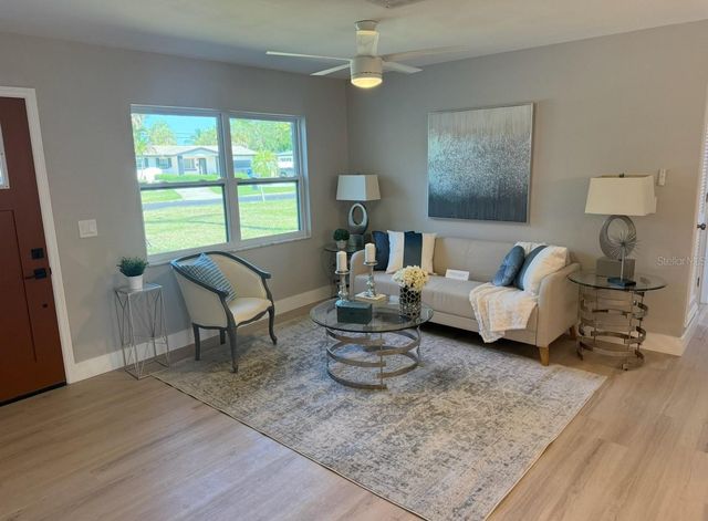 4427 HUNTINGTON STREET NE, St Petersburg, FL 33703