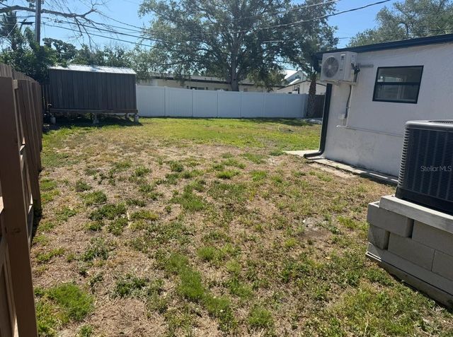 4427 HUNTINGTON STREET NE, St Petersburg, FL 33703