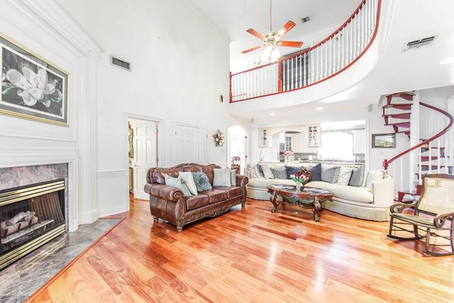 222 Tiger Tail Rd, Houma, LA 70360