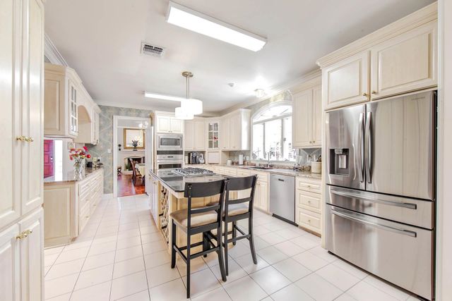 222 Tiger Tail Rd, Houma, LA 70360