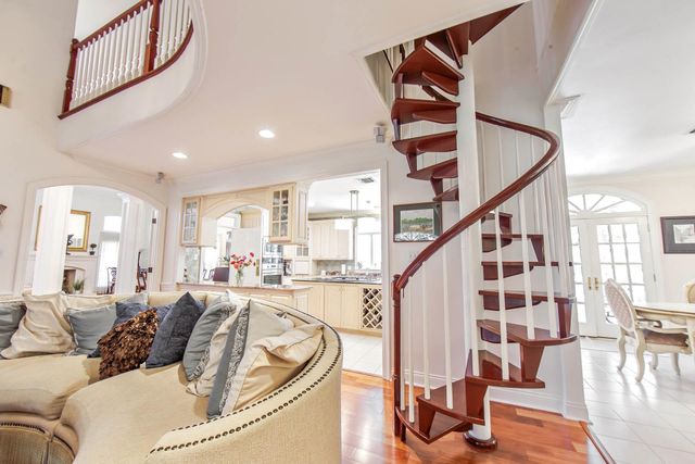 222 Tiger Tail Rd, Houma, LA 70360