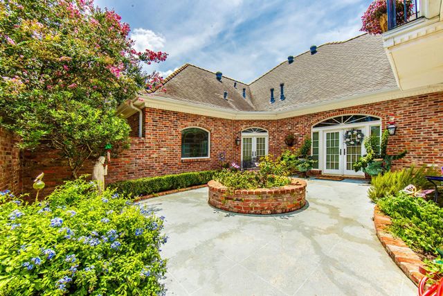 222 Tiger Tail Rd, Houma, LA 70360