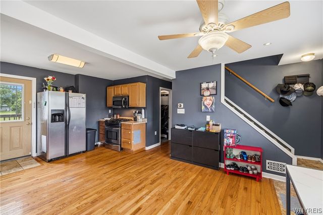 995 Saunders Sett Road, Lewiston, NY 14305