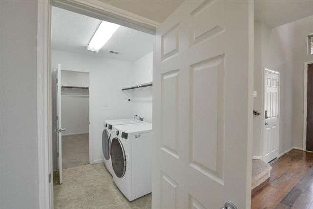 12218 Valley Lodge Parkway, Humble, TX 77346