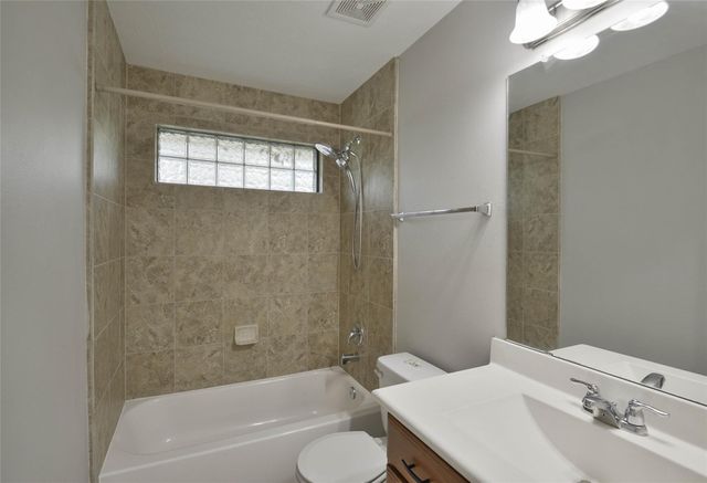 12218 Valley Lodge Parkway, Humble, TX 77346