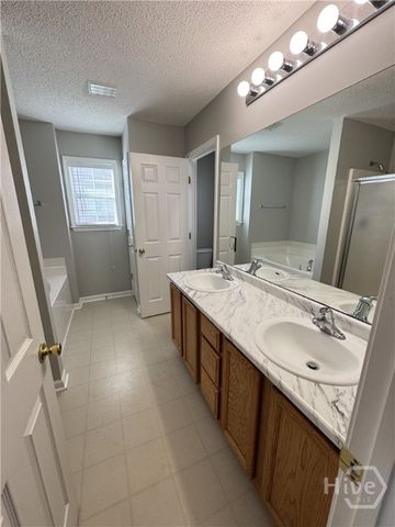 4 Greatwood Way, Savannah, GA 31407