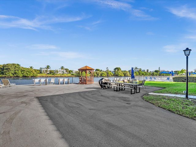 2542 S Federal Highway 15, Boynton Beach, FL 33435