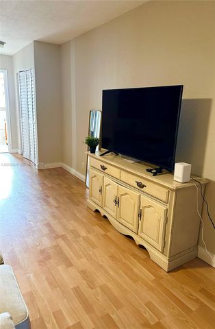 500 NE 2nd Street 327, Dania Beach, FL 33004