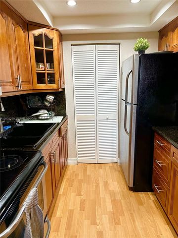 500 NE 2nd Street 327, Dania Beach, FL 33004