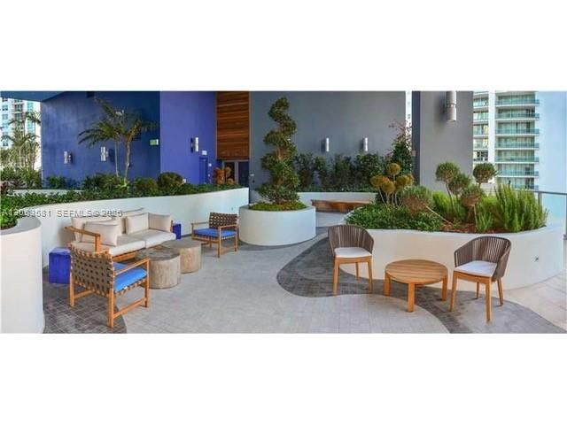 1300 Brickell Bay Drive 3204, Miami, FL 33131