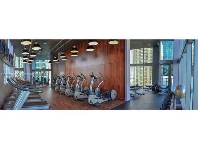 1300 Brickell Bay Drive 3204, Miami, FL 33131