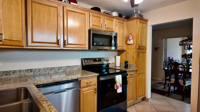 1061 NW 85th Terrace, Plantation, FL 33322