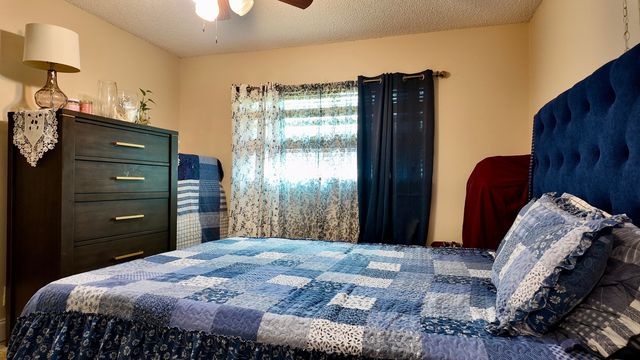 1061 NW 85th Terrace, Plantation, FL 33322