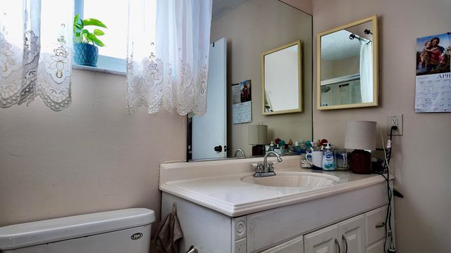 1061 NW 85th Terrace, Plantation, FL 33322