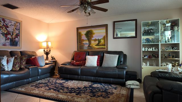 1061 NW 85th Terrace, Plantation, FL 33322