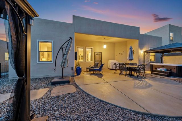 1914 Western Hills Drive SE, Rio Rancho, NM 87124