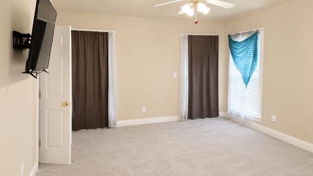 2516 Sungale Court, Lexington, KY 40513