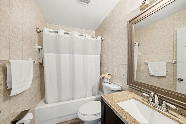 5106 CHATSWORTH AVENUE, Tampa, FL 33625