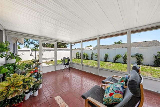 5106 CHATSWORTH AVENUE, Tampa, FL 33625
