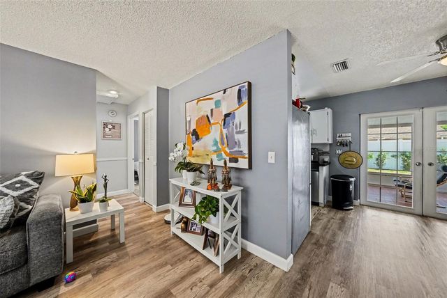 5106 CHATSWORTH AVENUE, Tampa, FL 33625