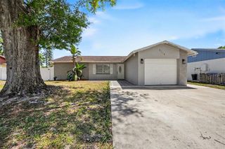 5106 CHATSWORTH AVENUE, Tampa, FL 33625