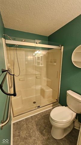 862 Saraina Road, Shelbyville, IN 46176