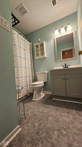 862 Saraina Road, Shelbyville, IN 46176