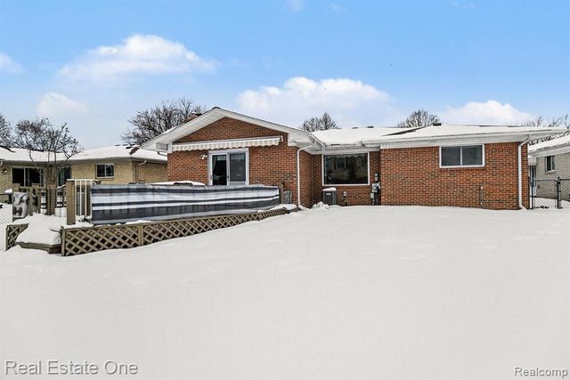 39368 Timberlane Drive, Sterling Heights, MI 48310